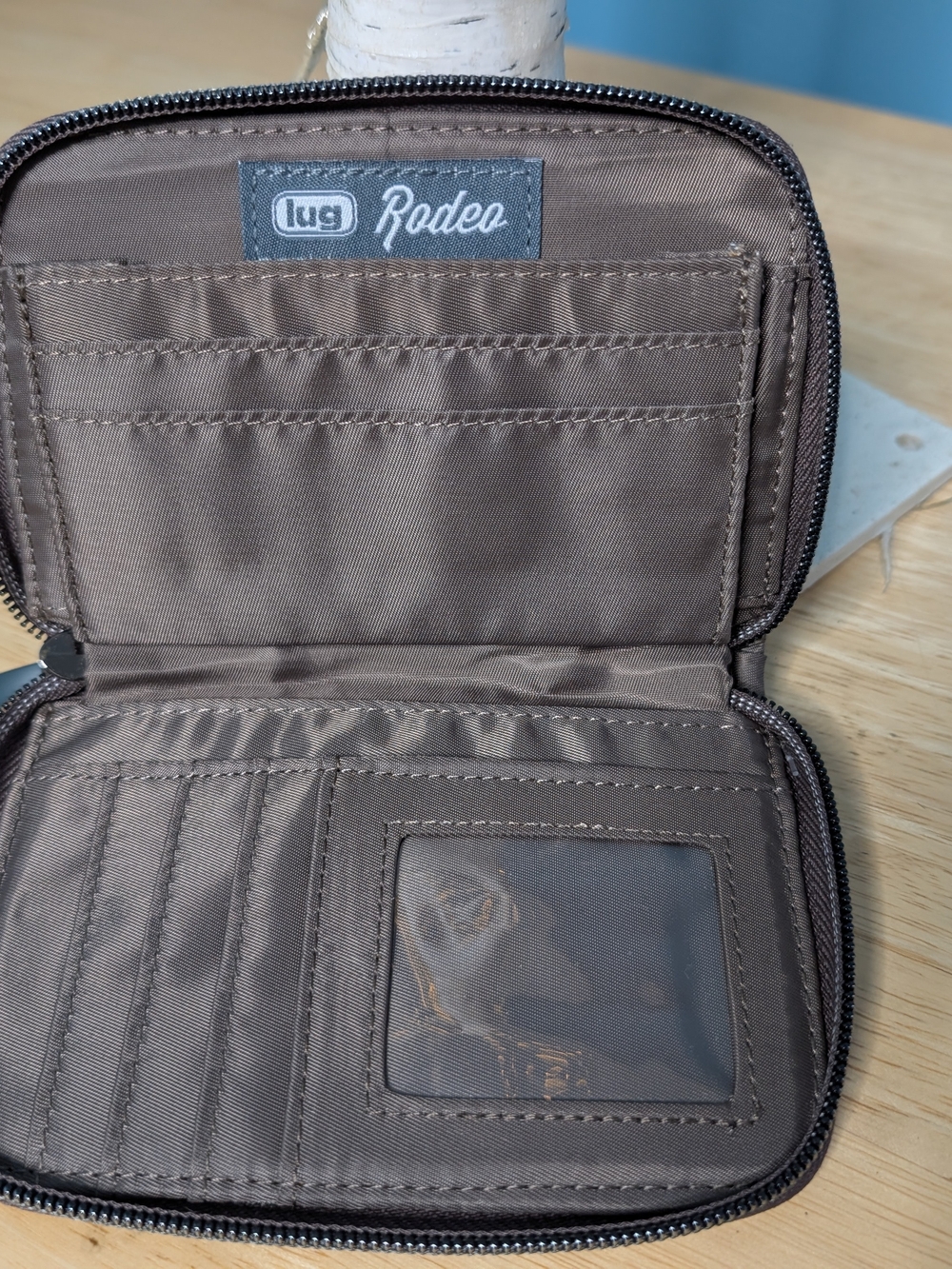 Lug Rodeo Quilted Wallet - Taupe - Picture 5 of 10